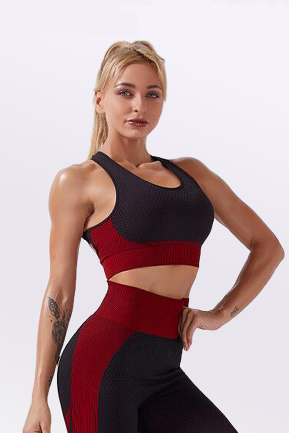 Seamless Women 3pcs Yoga Sets Fitness Sport Suit Long Sleeve Zipper with Sport Bra & Leggings Pants Black & Red