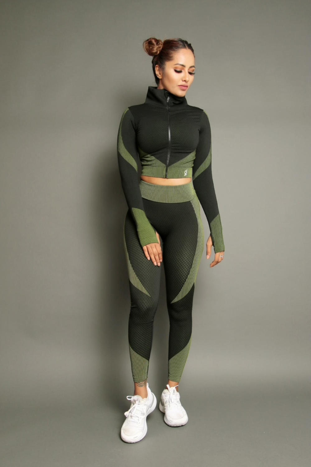 Samless Women 3pcs Yoga Sets Fitness Sport Suit Long Sleeve Zipper with Sport Bra & Leggings Pants Green & Black