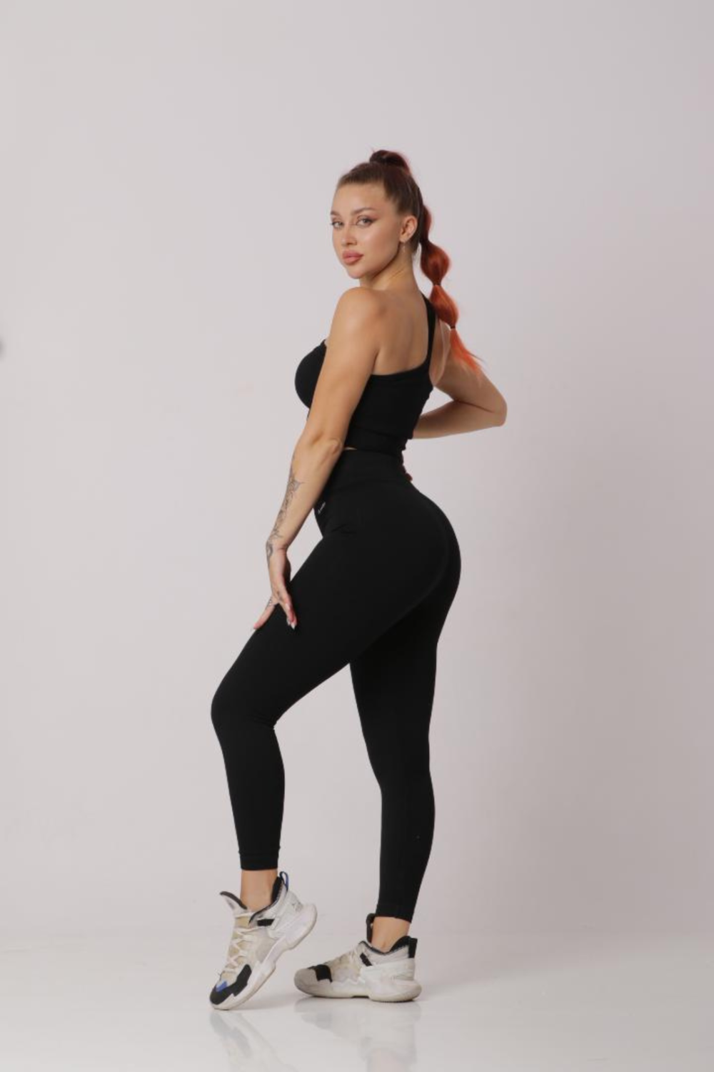 Women Casual Outfits High Waist Leggings With One Shoulder Sport Bra Black