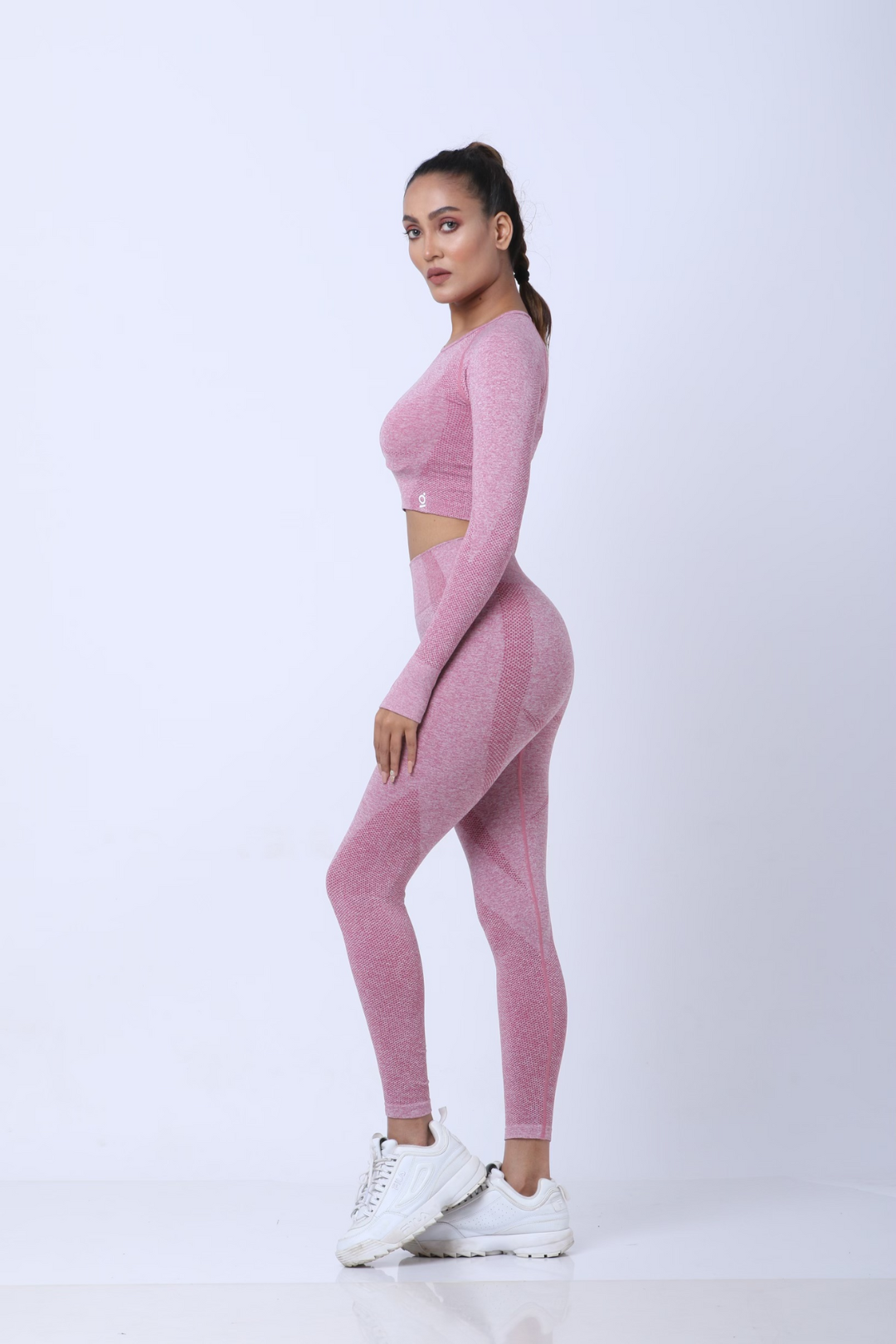 Women's Seamless Pink Workout Outfit with Long Sleeve and Legging