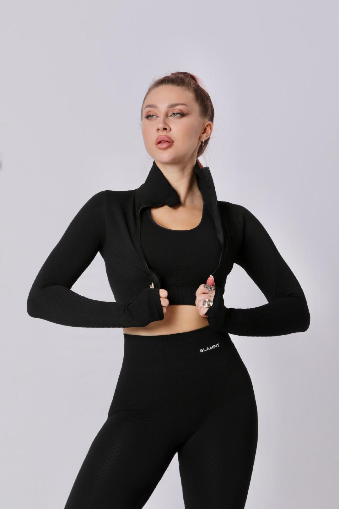 Black Women's Seamless Workout Set: Sport Long Sleeve - Glamfit